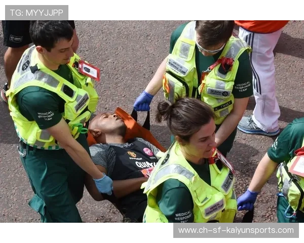 运动员领奖时突然晕倒，主办方回应